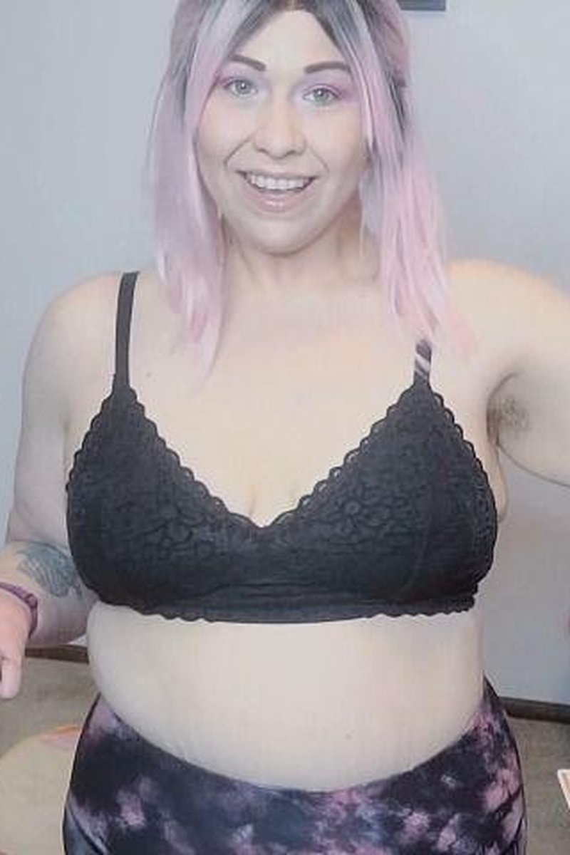 The Little, Itty Bitty Weight - Screenshot 1 of 4 - Futanari