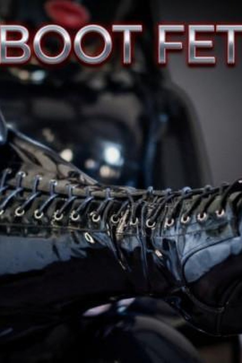 TP-manyvidsglorijapoena-latex-mistress-in-high-heel-boots