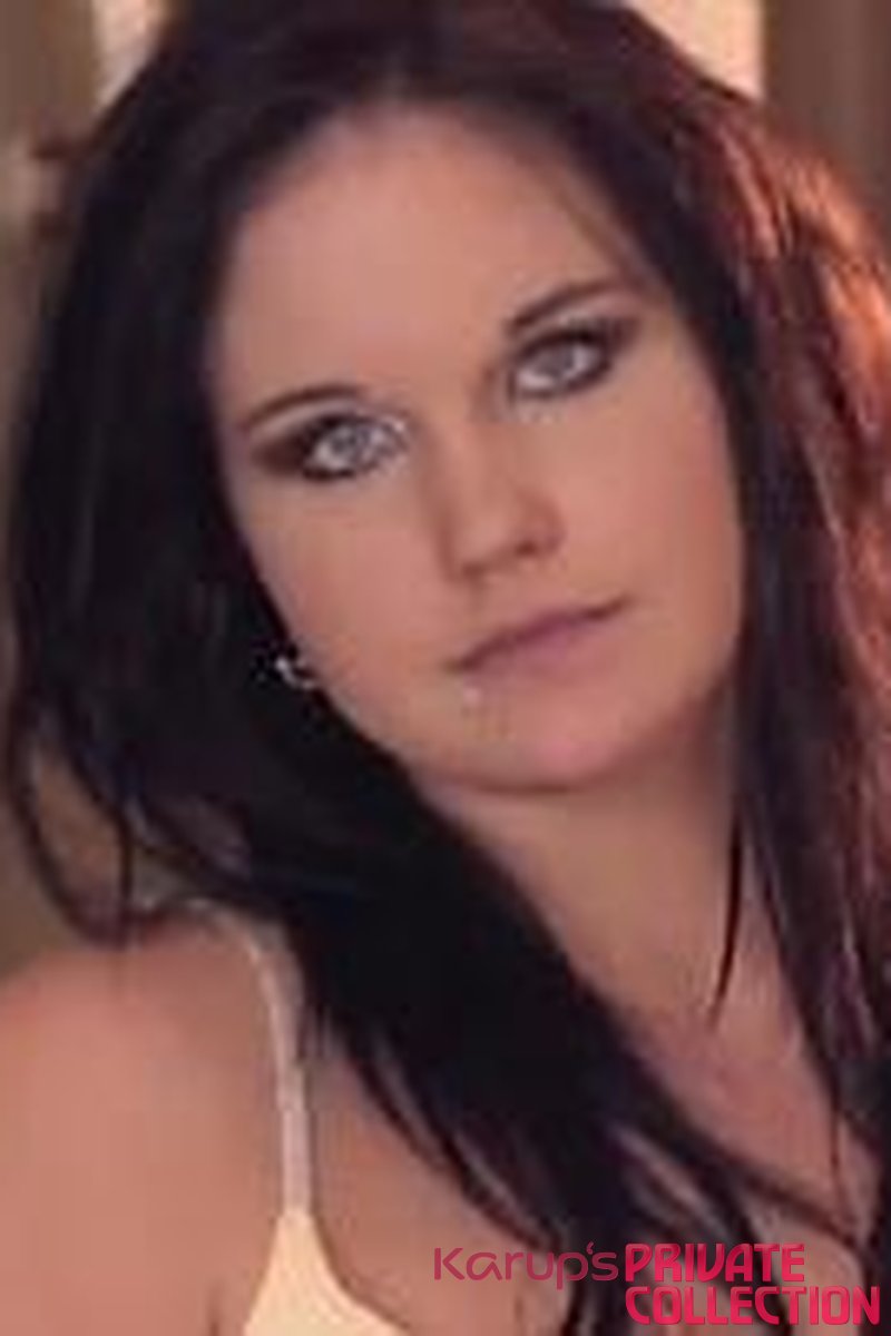 Denisse - Screenshot 1 of 4 - Denisse 2001