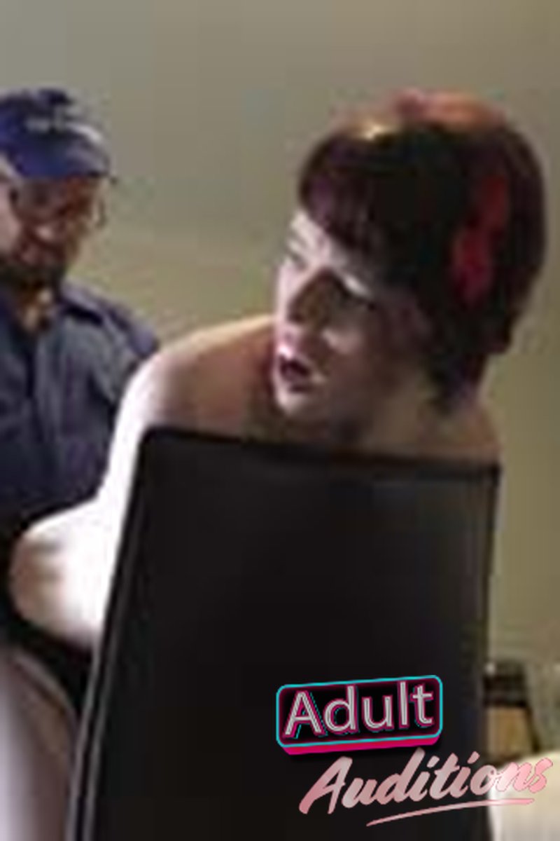 Fucked By the Decorator - Screenshot 1 of 4 - Amateur
