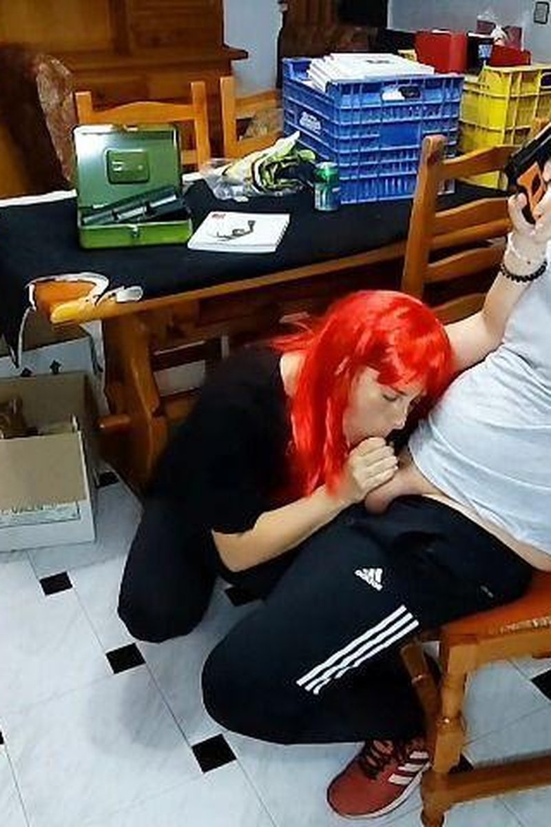 Playing Hitmen - Screenshot 1 of 4 - Blowjob
