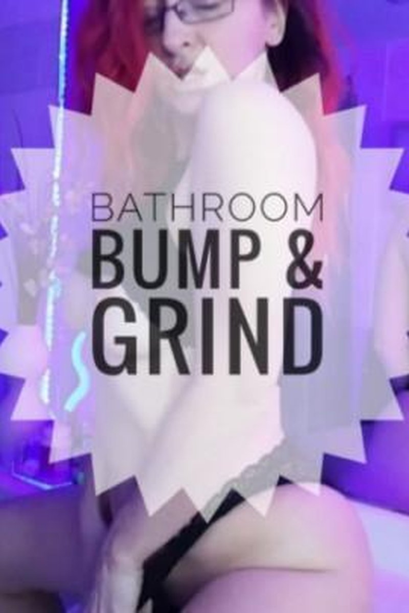 Bathroom Bump & Grind - Screenshot 1 of 4 - Fingering