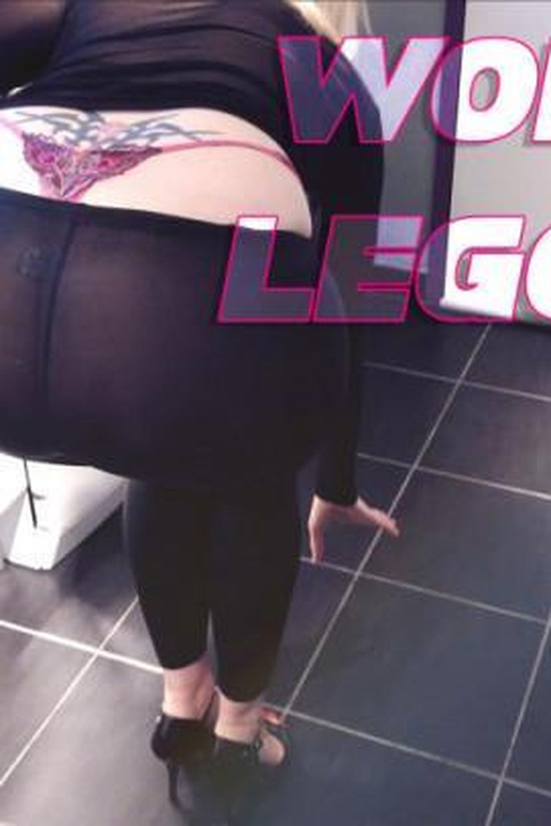Worship Leggings High Heels MILF - Screenshot 1 of 4 - Ass Worship