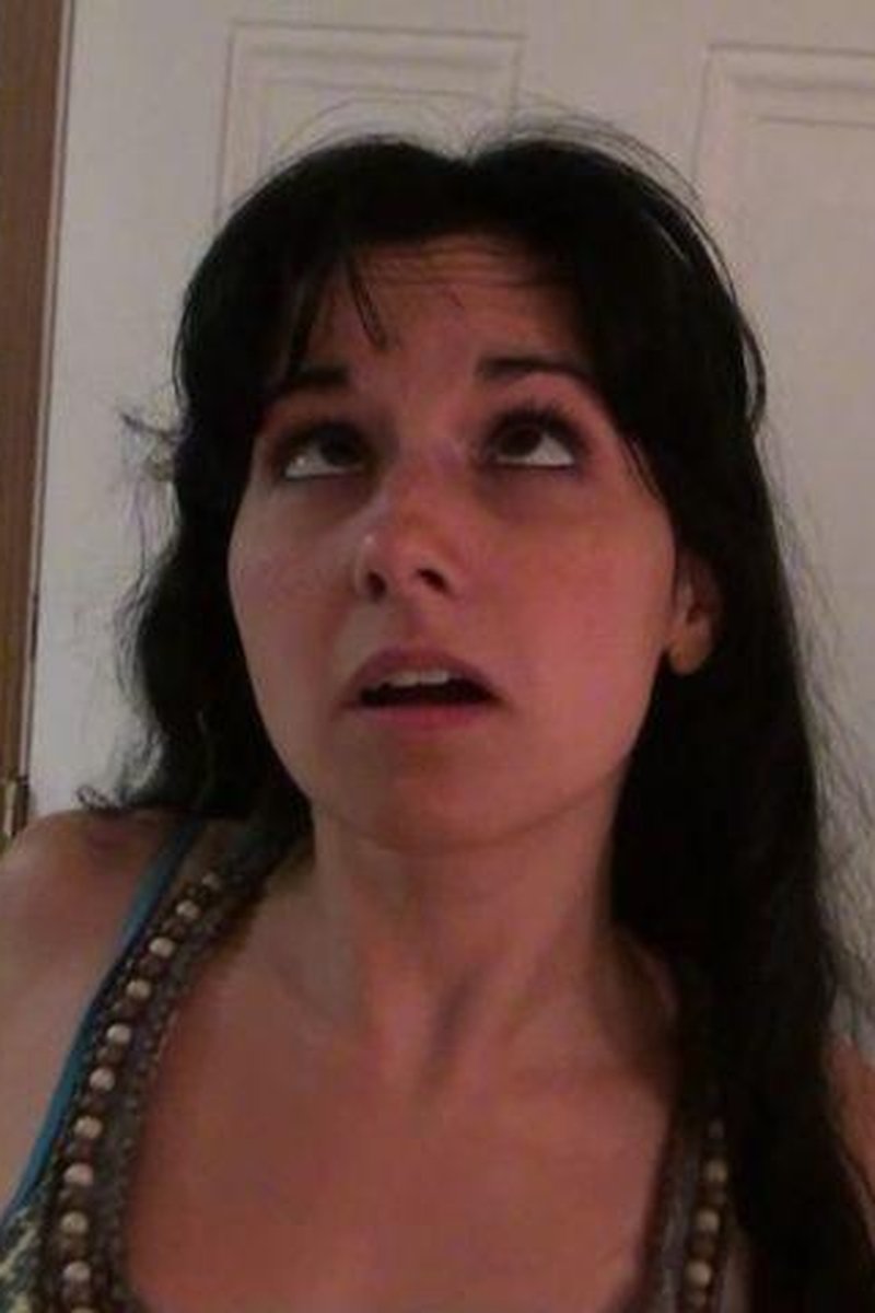 Hannah Limp - Screenshot 1 of 4 - Eye Contact