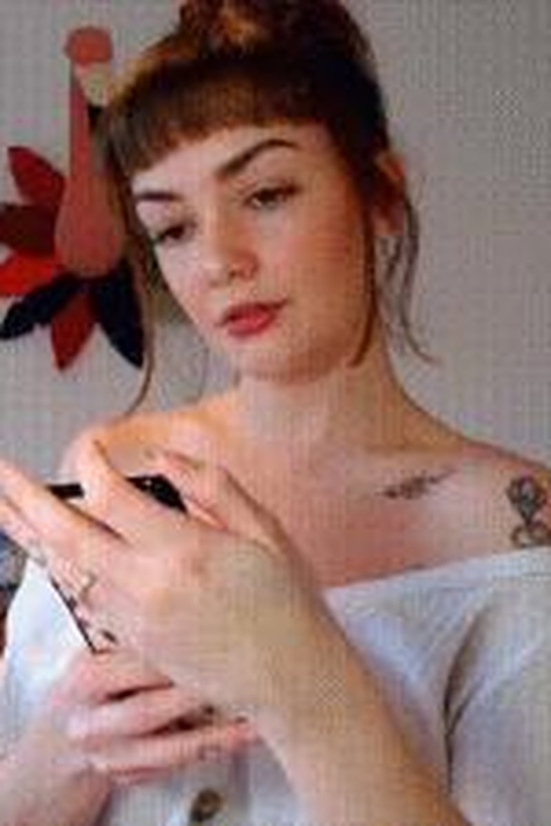 Controlling GF - Screenshot 1 of 4 - Bratty Goddess-bratty Princess