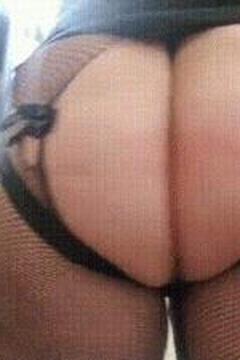 Strap-On Thong Teaser - Screenshot 1 of 4 - Anal Winking