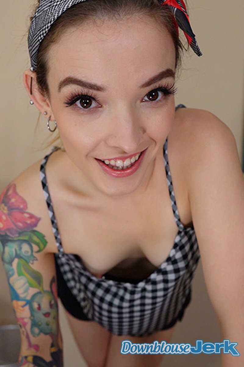 Please Professor - Screenshot 1 of 4 - Kylie Nymphette