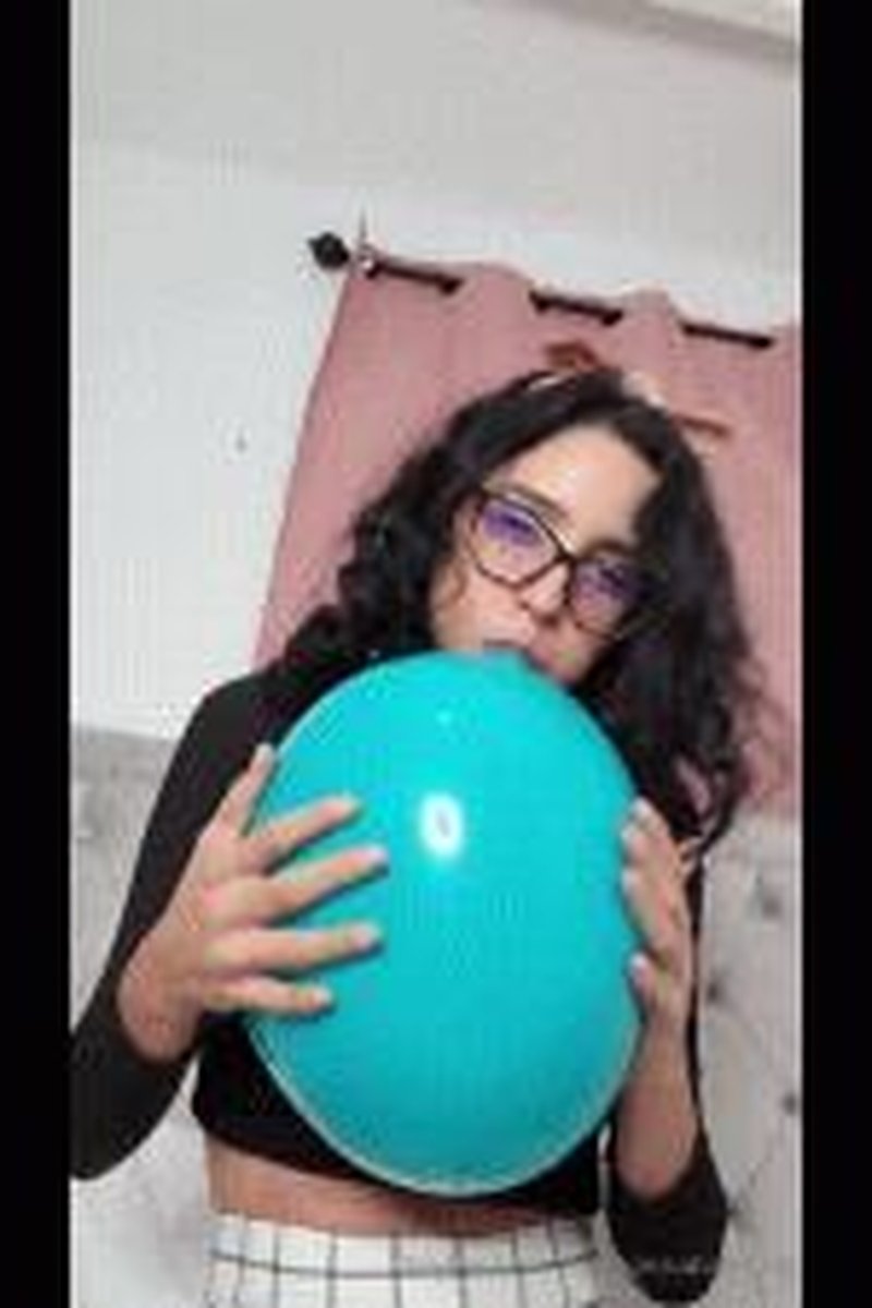Saliva B2P - Screenshot 1 of 4 - Balloon Fetish