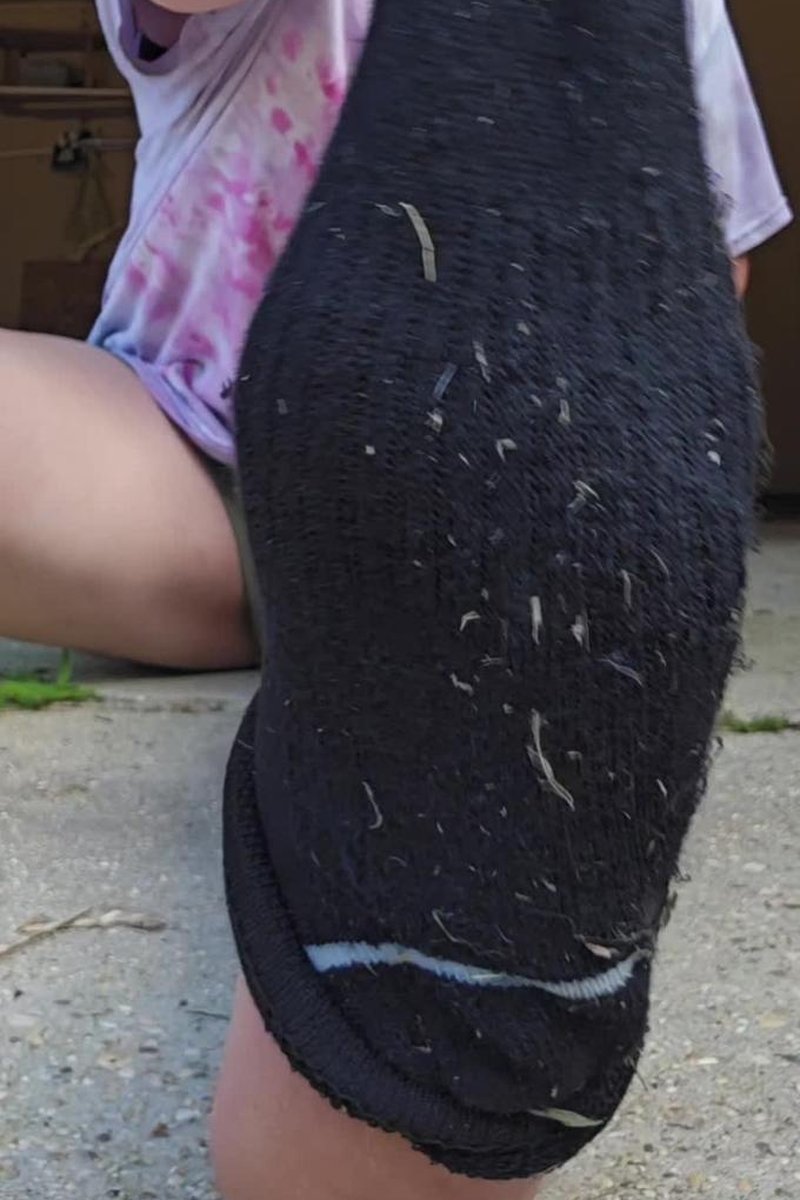 Socks Coming Off - Screenshot 1 of 4 - Country Girl