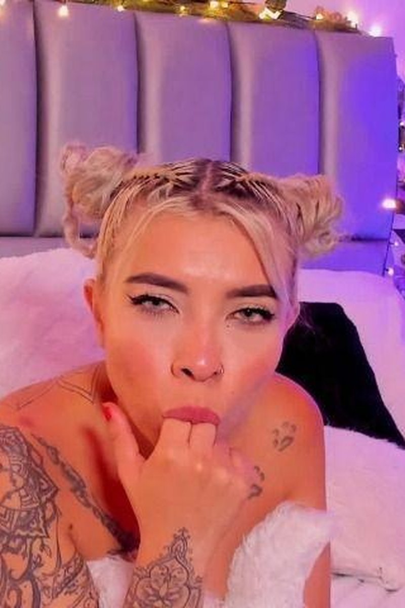 Sloppy - Screenshot 1 of 4 - Blonde Hair (Female)