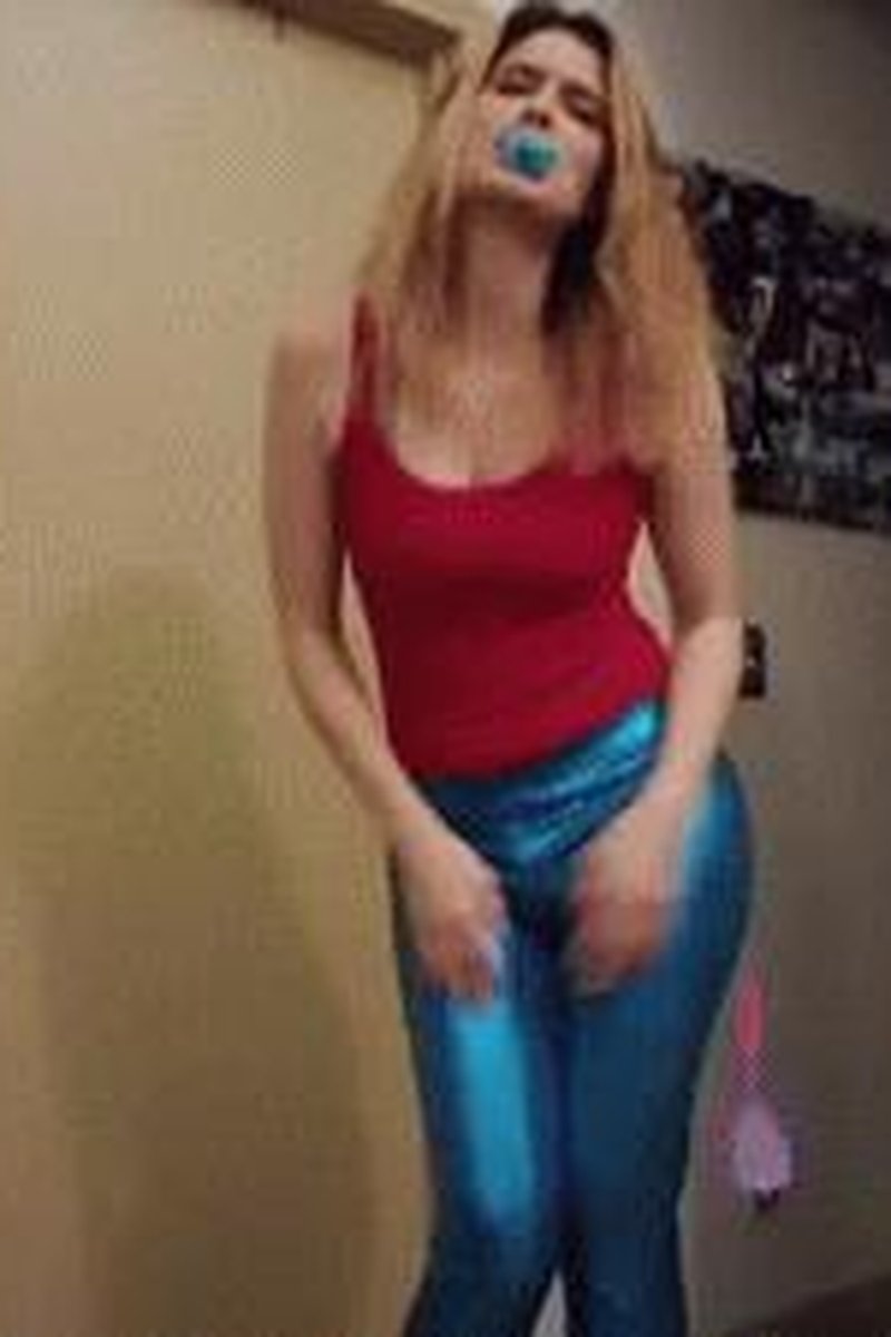 Humiliation! - Screenshot 1 of 4 - Brown Hair