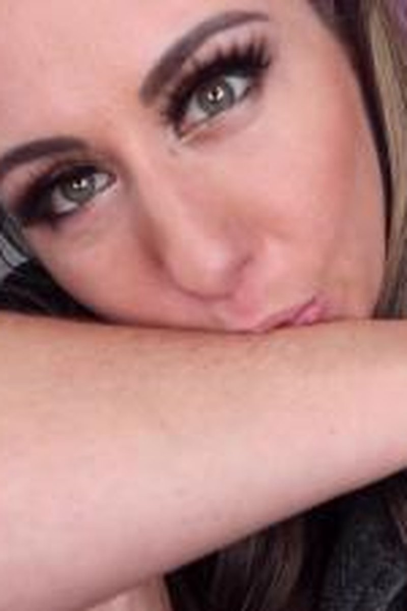 Armhair Addict Dakota Charms - Screenshot 1 of 4 - Arm Fetish