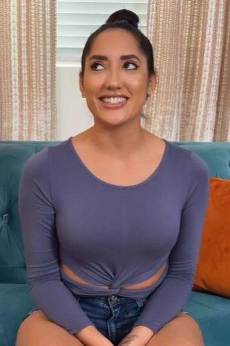 Casting Couch - Screenshot 1 of 4 - Brown Hair