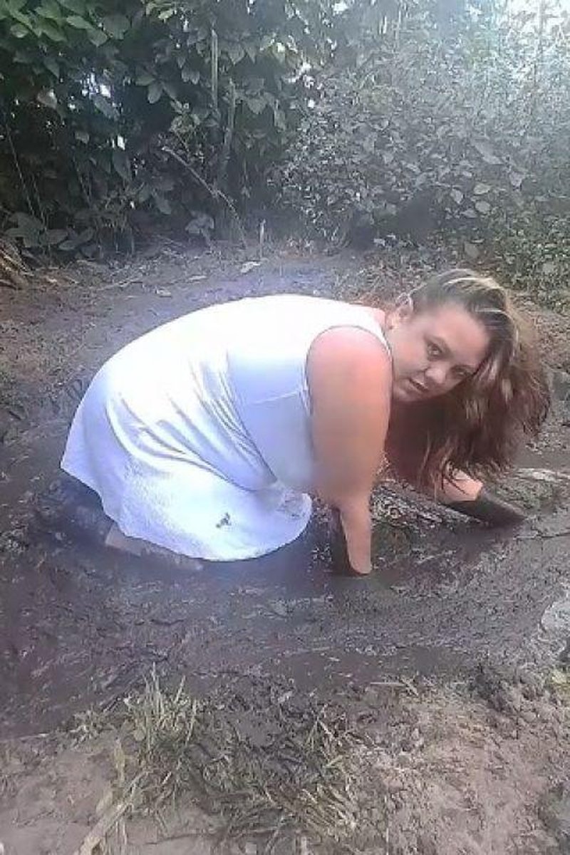 White Summers Dress Destroyed In Muddy Masturbation - Screenshot 1 of 4 - Dress