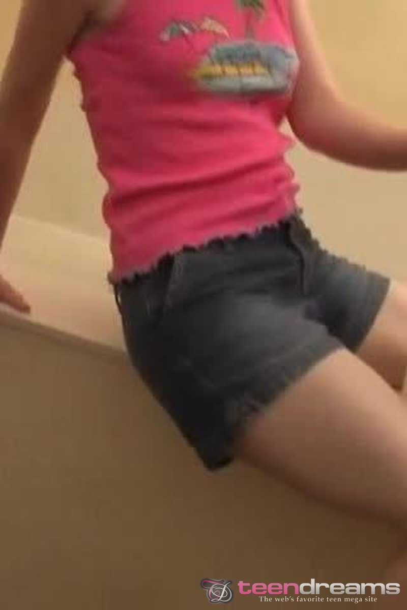 Kitty - Screenshot 1 of 4 - Teen (18-22)