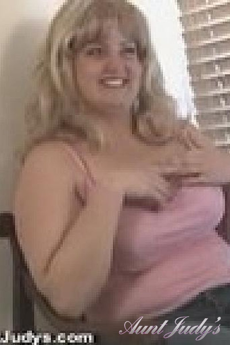 6 Clips - Screenshot 1 of 4 - BBW