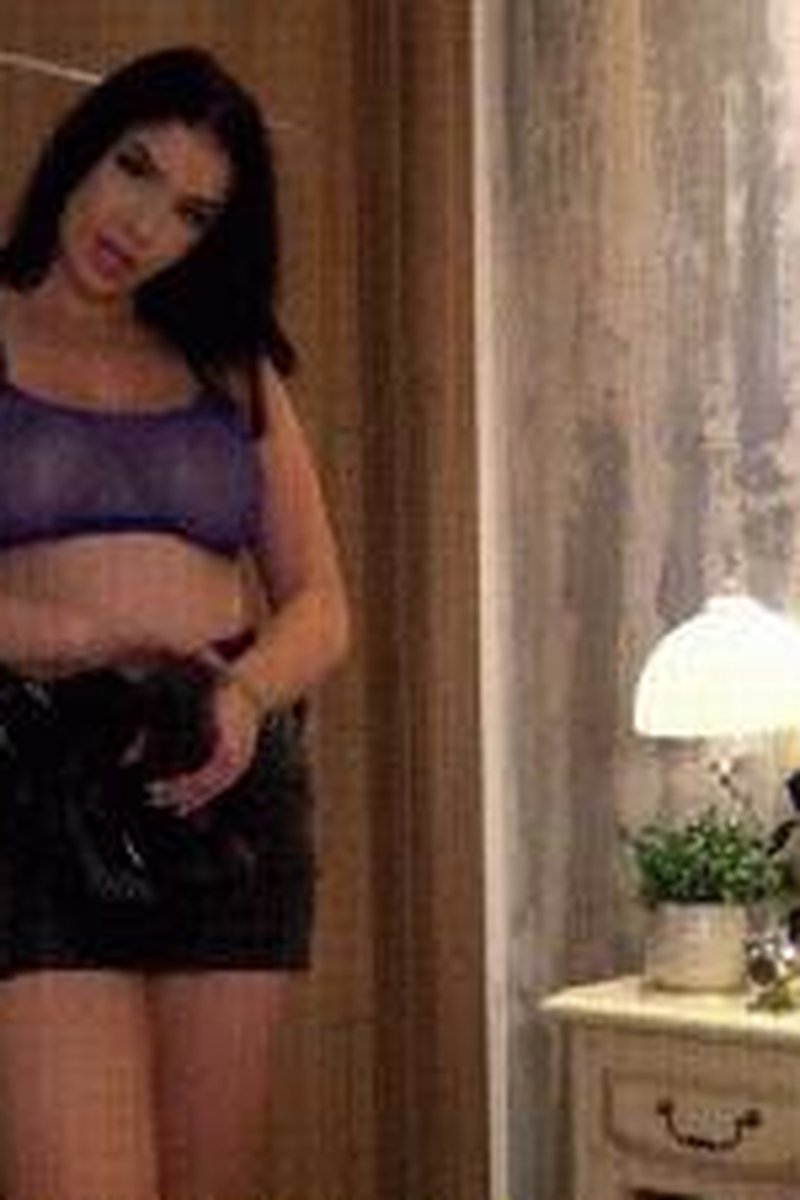 Addicted To BBC - Screenshot 1 of 4 - See-through