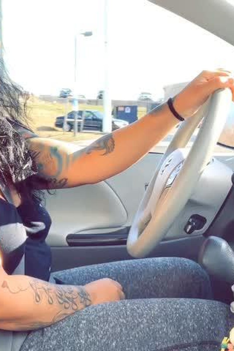 Masturbating While Driving - Screenshot 1 of 4 - Foot Fetish