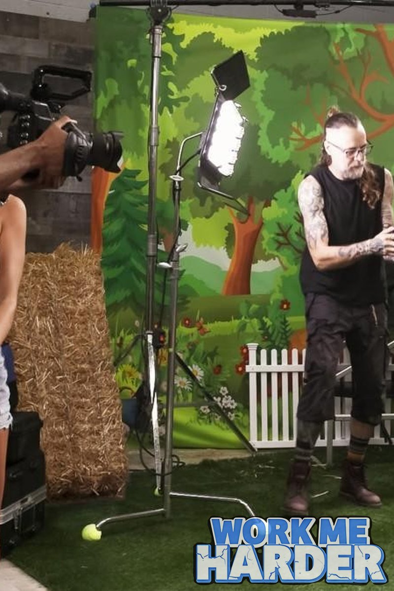 Camera Guy Takes Two - Screenshot 1 of 4 - All Sex