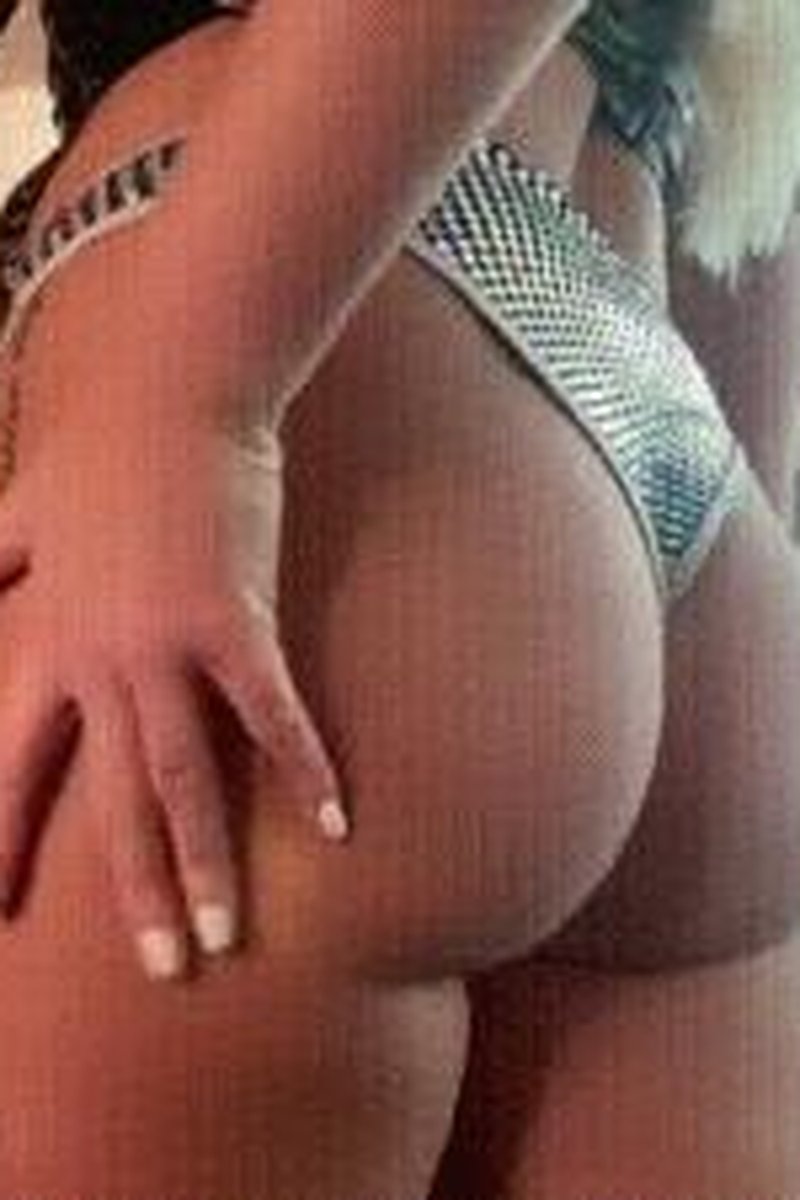 Ass Addict Reprogramming - Screenshot 1 of 4 - Ass Worship