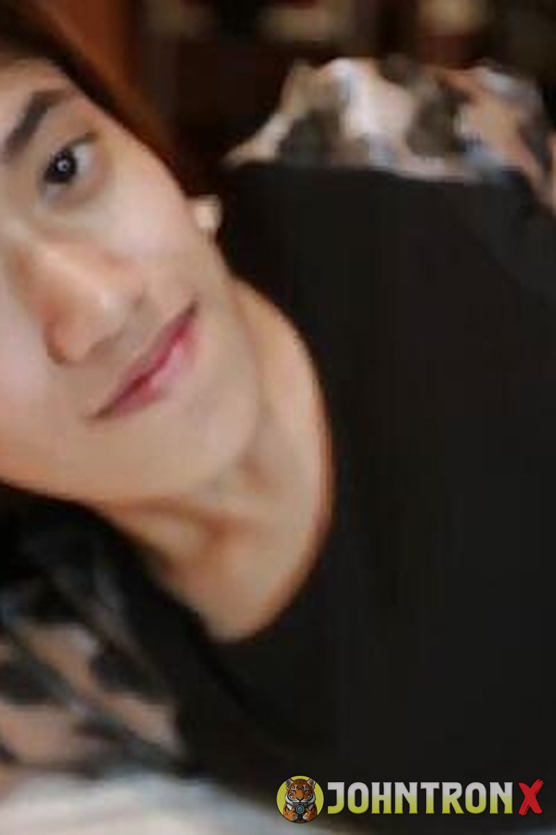 Eye - Screenshot 1 of 4 - Blowjob