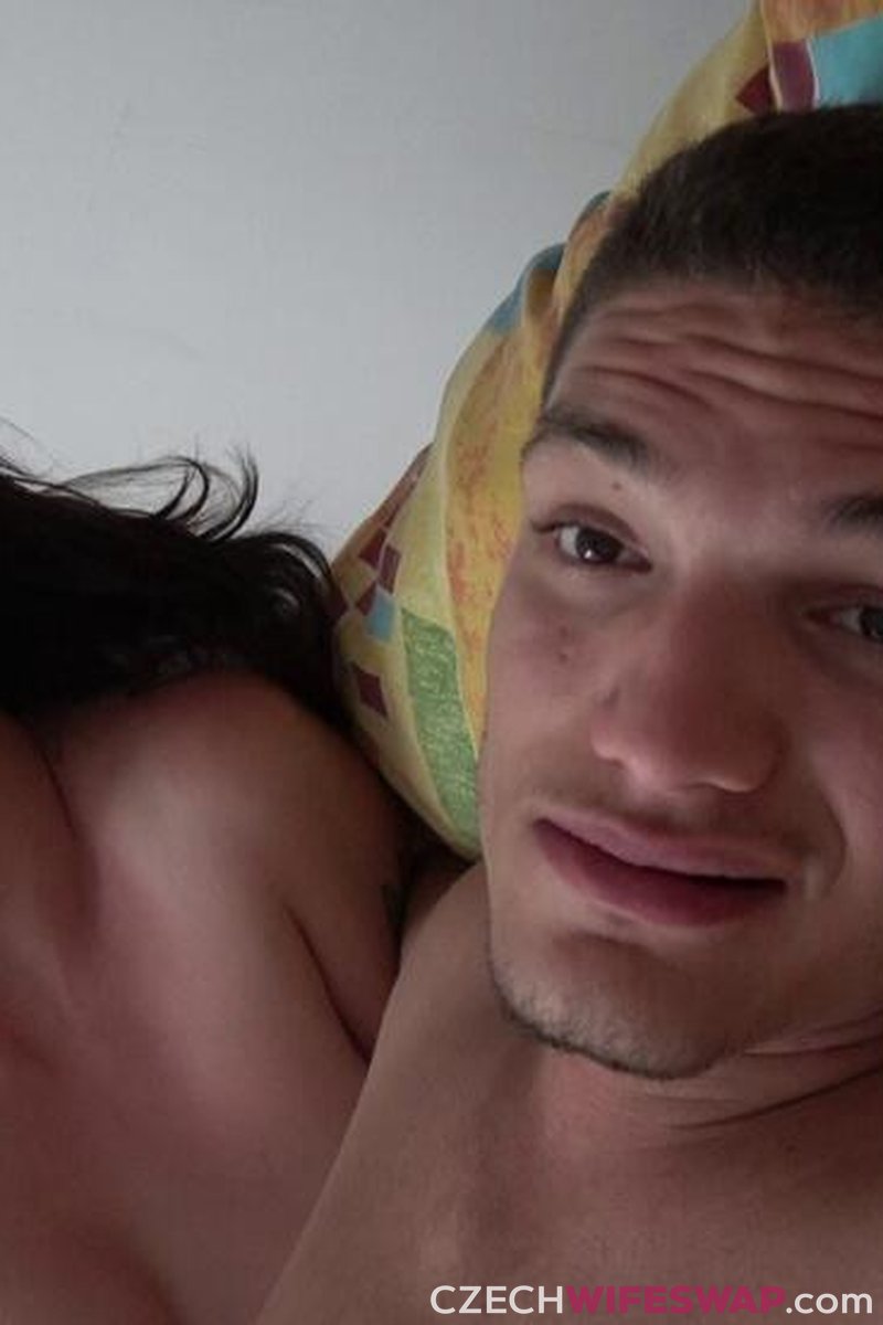 Czech Wife Swap 9/4 (Group Sex?) - Screenshot 1 of 4 - Babes