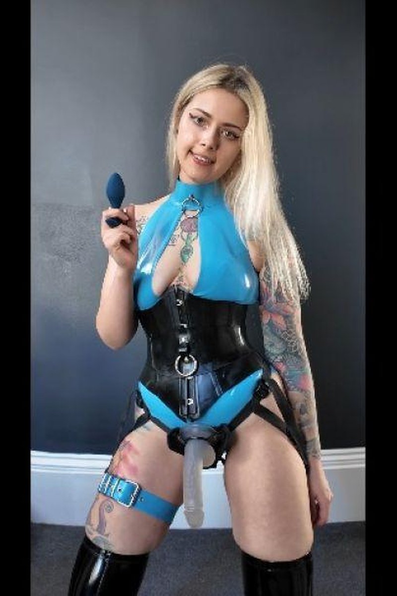 Vibrating Butt Plug Bondage Task - Screenshot 1 of 4 - Blonde Hair (Female)