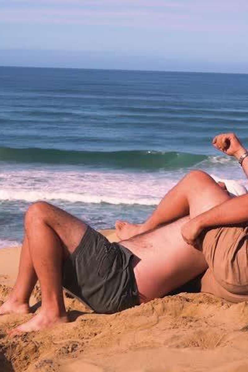 Leg Domination - Screenshot 1 of 4 - Bloated Belly
