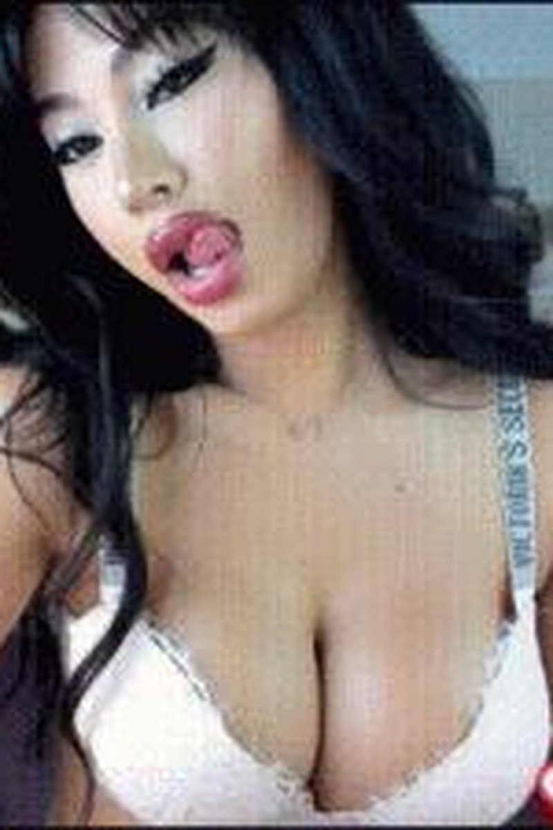 Love - Screenshot 1 of 4 - Captive