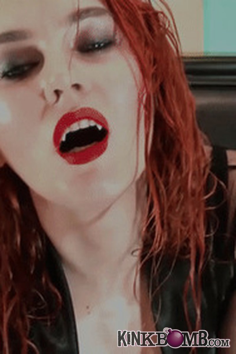 Goddessceline: Vampire Date - Screenshot 1 of 4 - Femdom