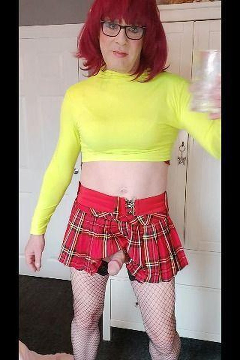 Crossdressing Juniper Beri - Screenshot 1 of 4 - Cock Play