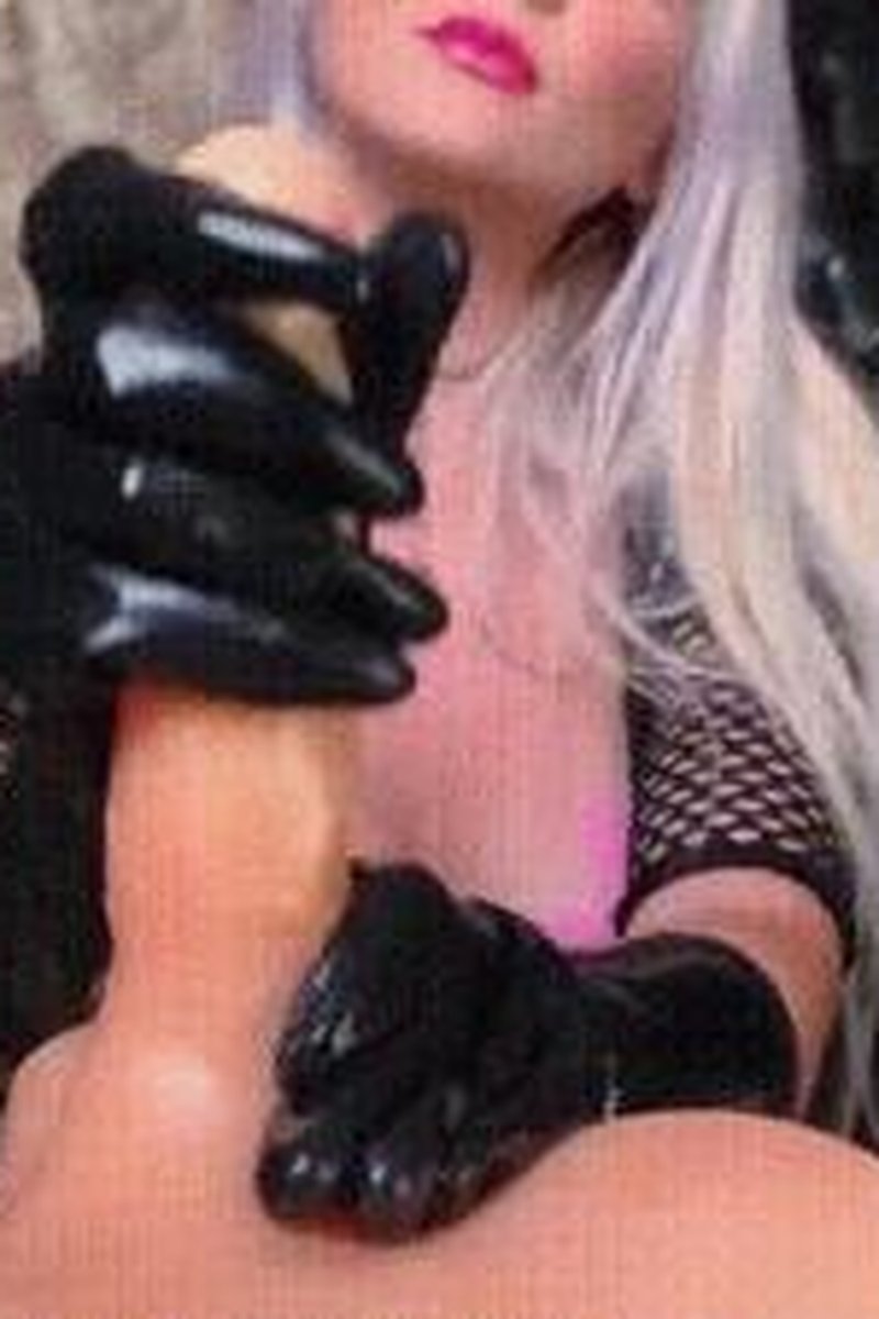 Stroke-A-Long - Screenshot 1 of 4 - Blonde Hair (Female)
