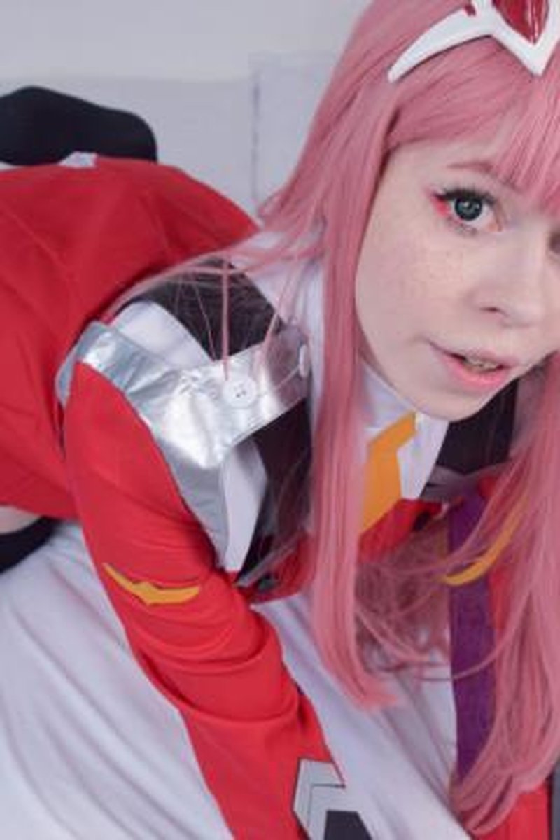 Zero Two - Screenshot 1 of 4 - Cosplay
