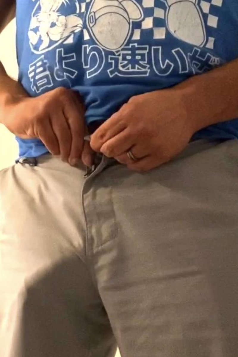 Goin' Commando - Screenshot 1 of 4 - Big Dick