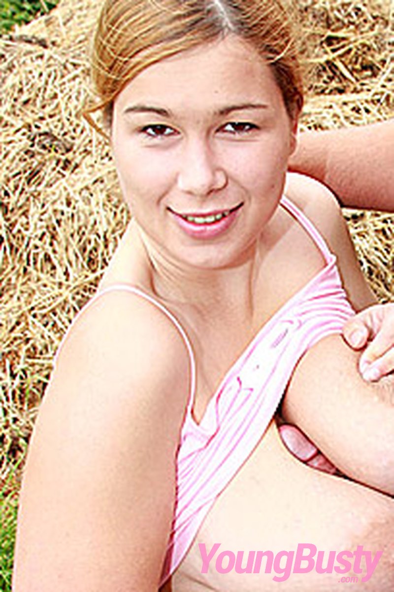 Terry Nova - Screenshot 1 of 4 - Blowjob