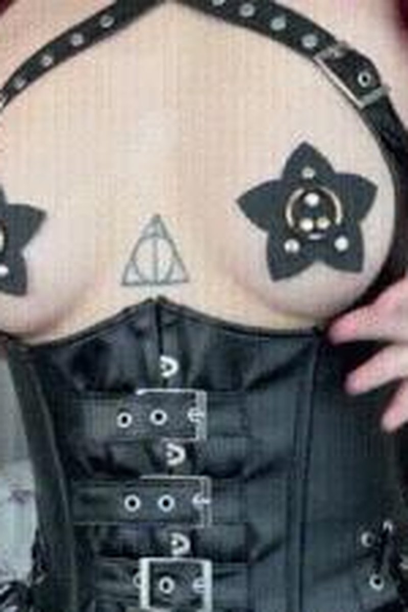 Tit Obsession - Screenshot 1 of 4 - Addiction Fetish