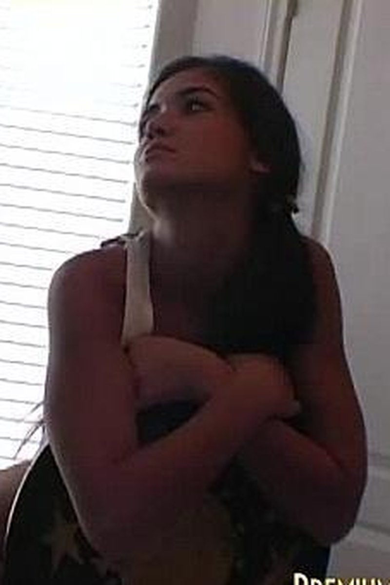 Gina24 - Screenshot 1 of 4 - Amateur