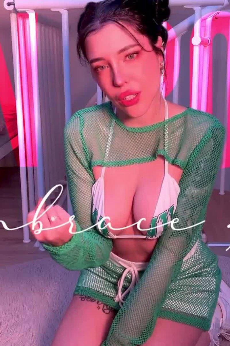 Porn Replacement - Screenshot 1 of 4 - Animated