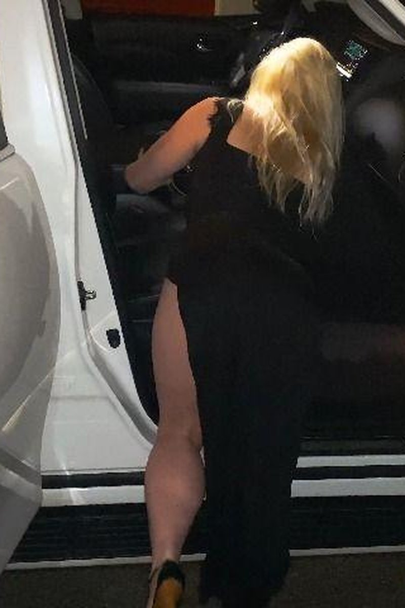 Quickies 1 - Screenshot 1 of 4 - Blonde Hair (Female)