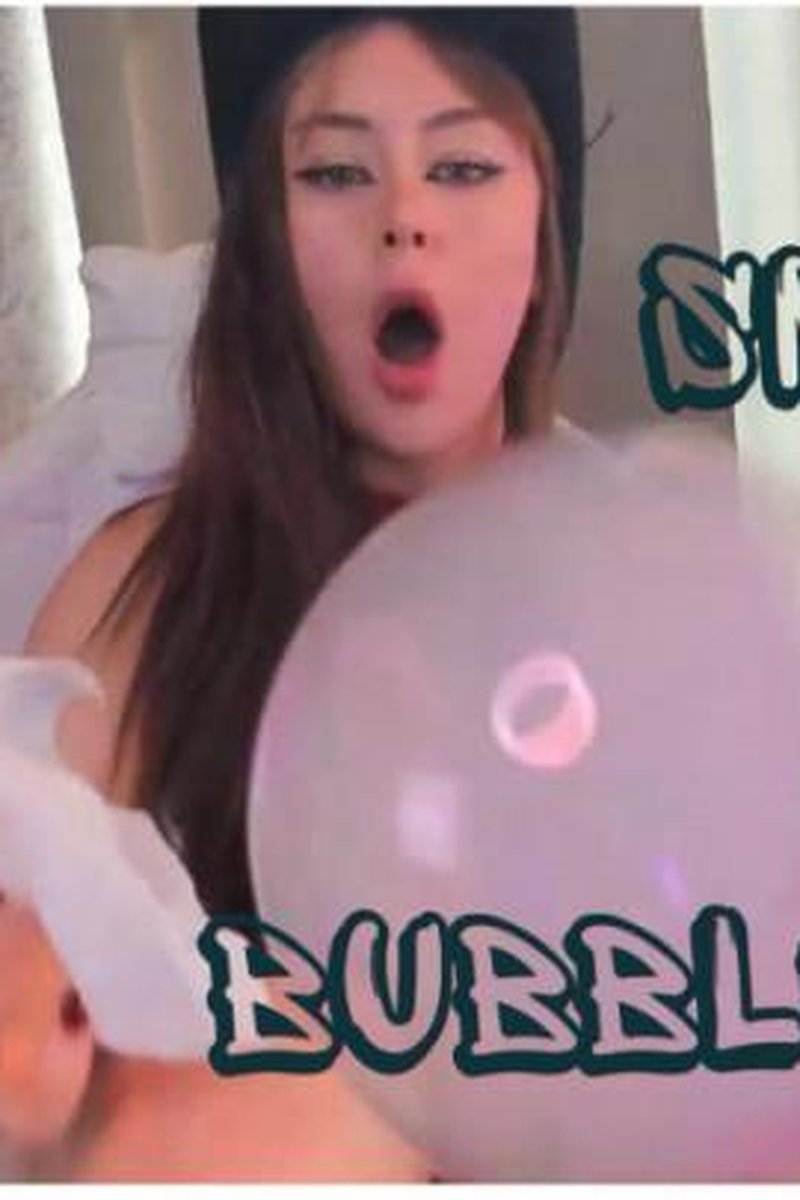 Smoky Bubbles - Screenshot 1 of 4 - Bathroom