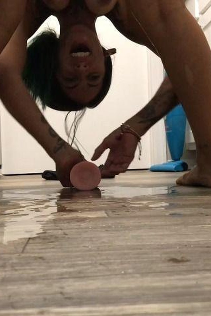 Oops, I Made Another Mess - Screenshot 1 of 4 - Cleaning