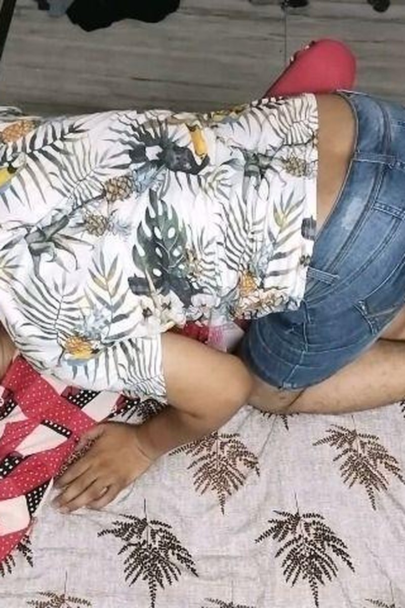 TP-manyvidsindianbhabhi-hot-indian-couple-passionate-love-with-seductive-homemade