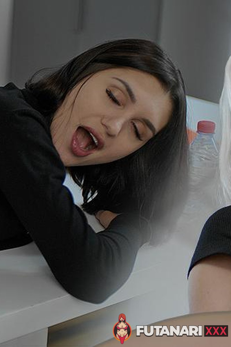 Detention - Screenshot 1 of 4 - Blowjob