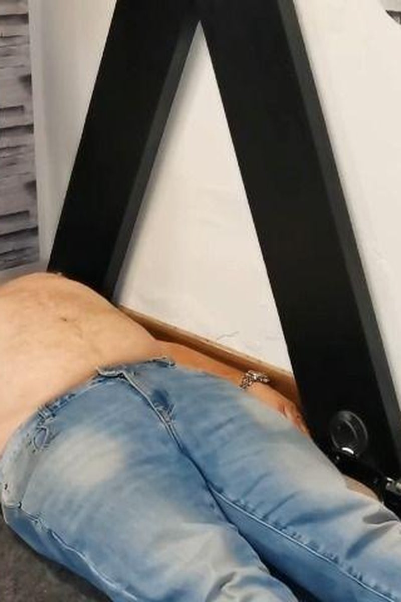 Beginner Trampling - Screenshot 1 of 4 - Femdom