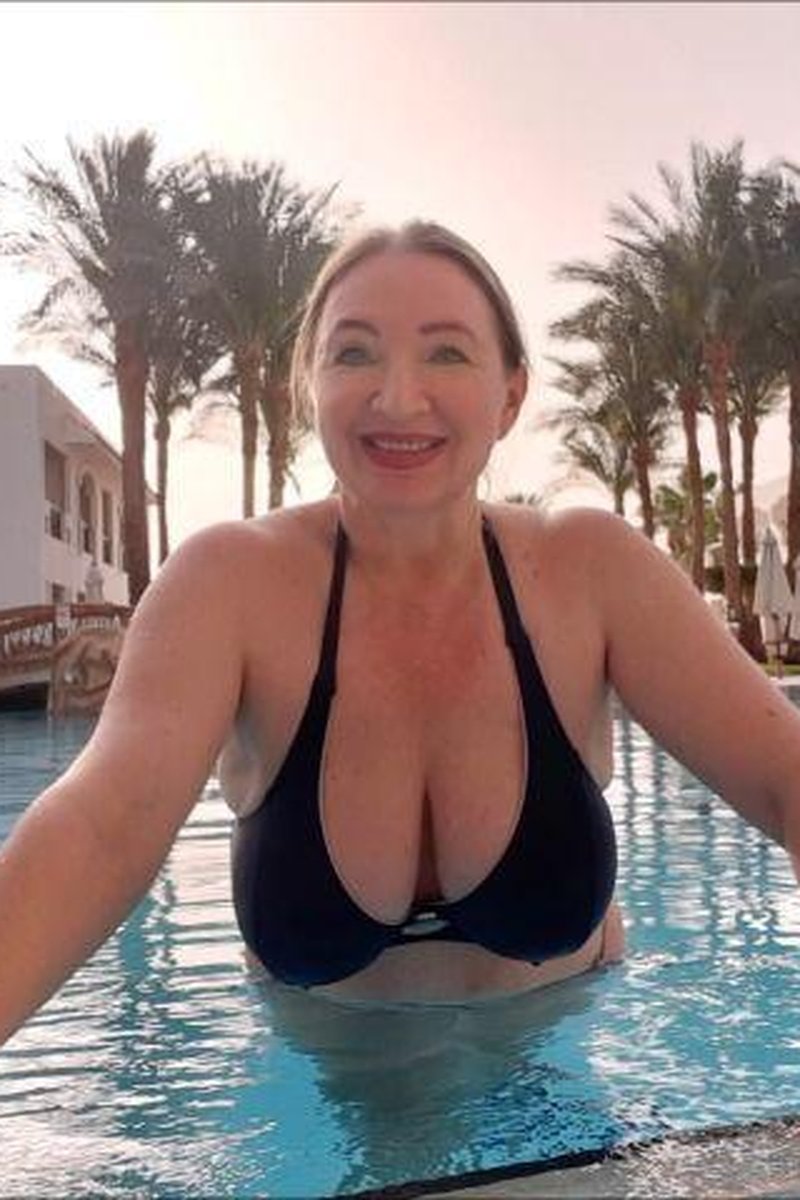 Bikini - Screenshot 1 of 4 - Big Tits