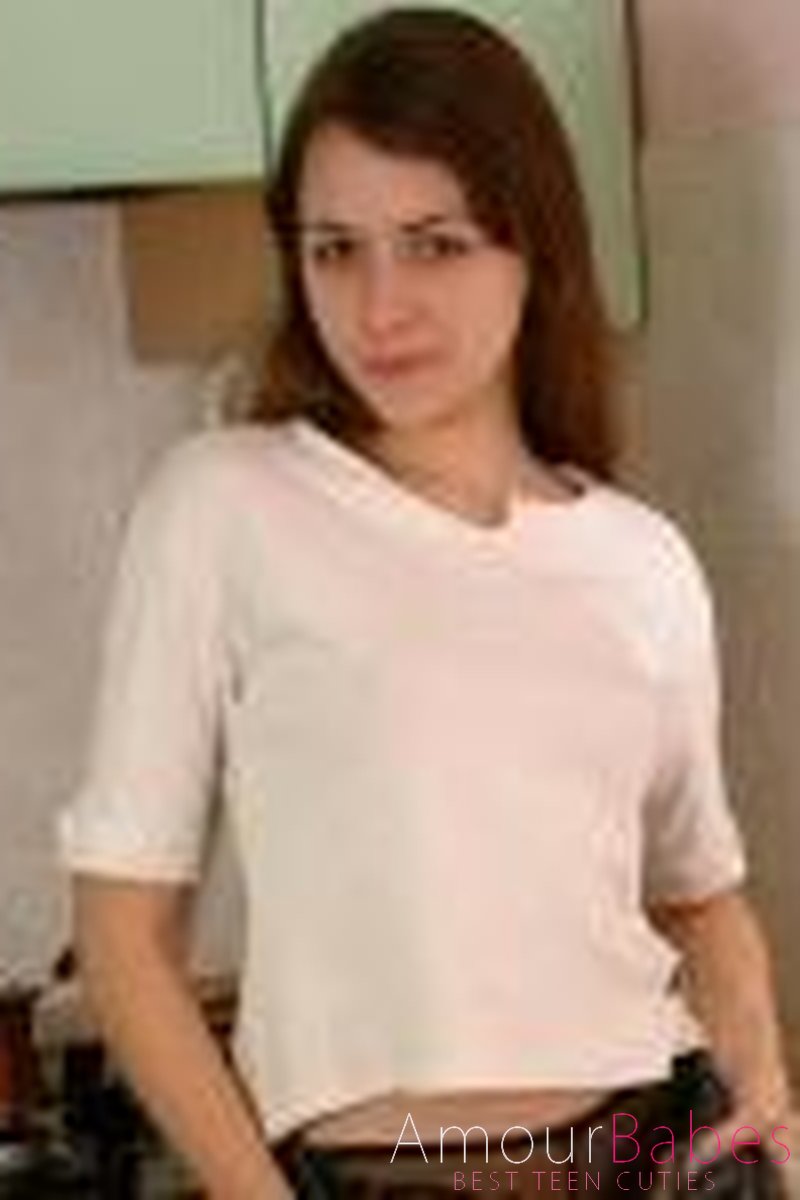 Margo - Screenshot 1 of 4 - Babes