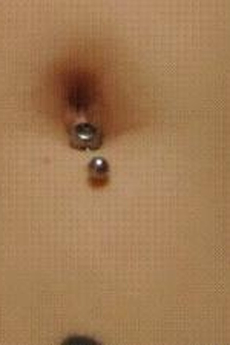 Navel Slave - Screenshot 1 of 4 - Belly Fetish