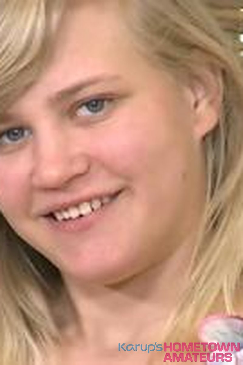 Roxy - Screenshot 1 of 4 - Roxy Lovette