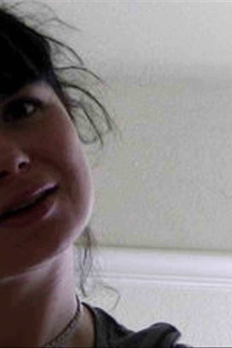 Wet Your Dates Bed - Screenshot 1 of 4 - Golden Shower