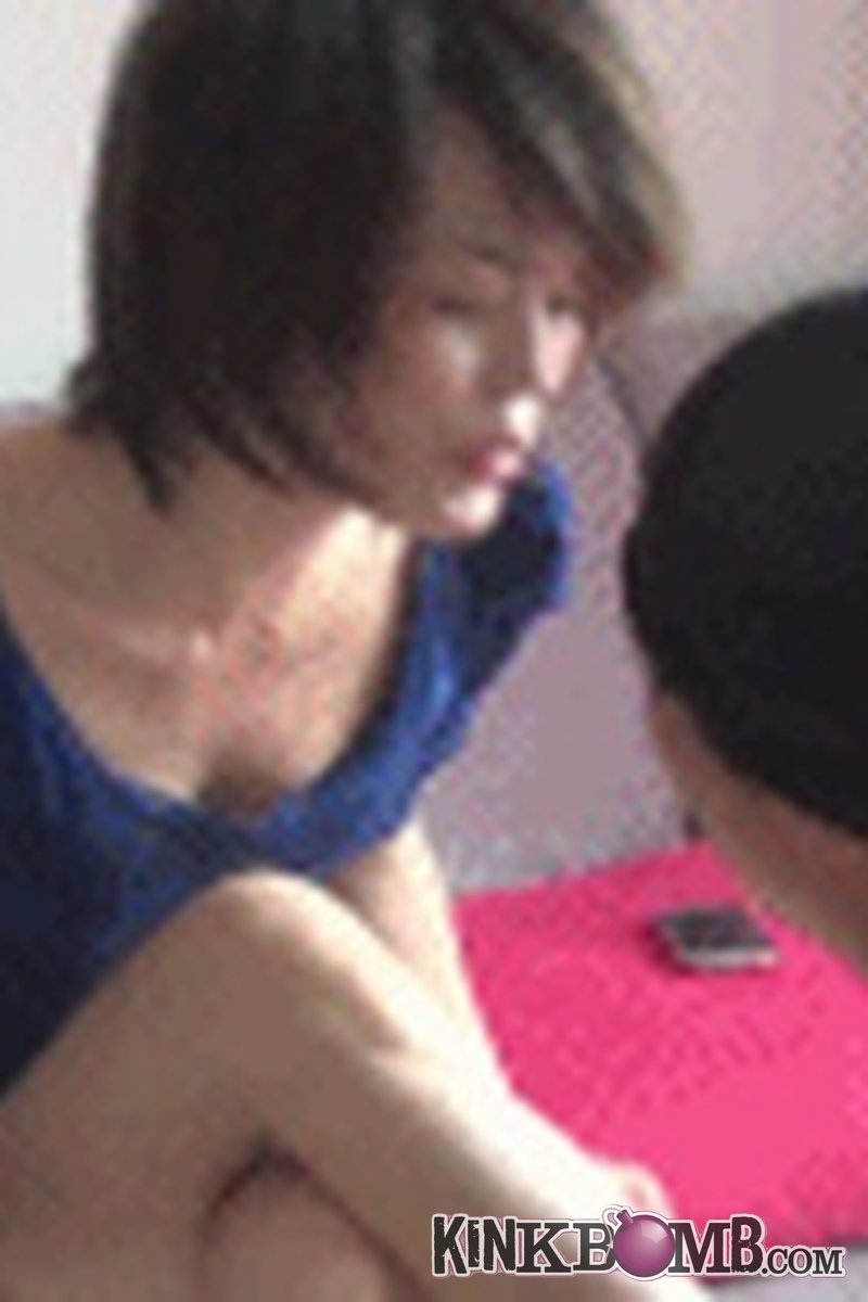 Chinese Femdom: Extreme Face Slapping - Screenshot 1 of 4 - Body Busting